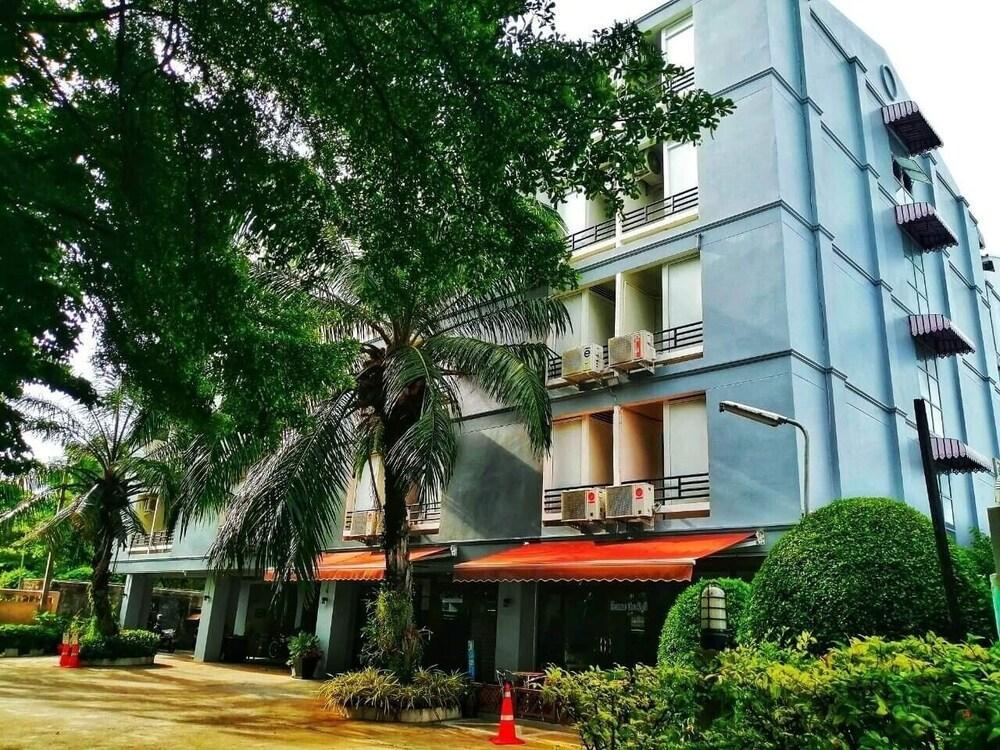 Beerapan Hotel Bangkok Eksteriør billede