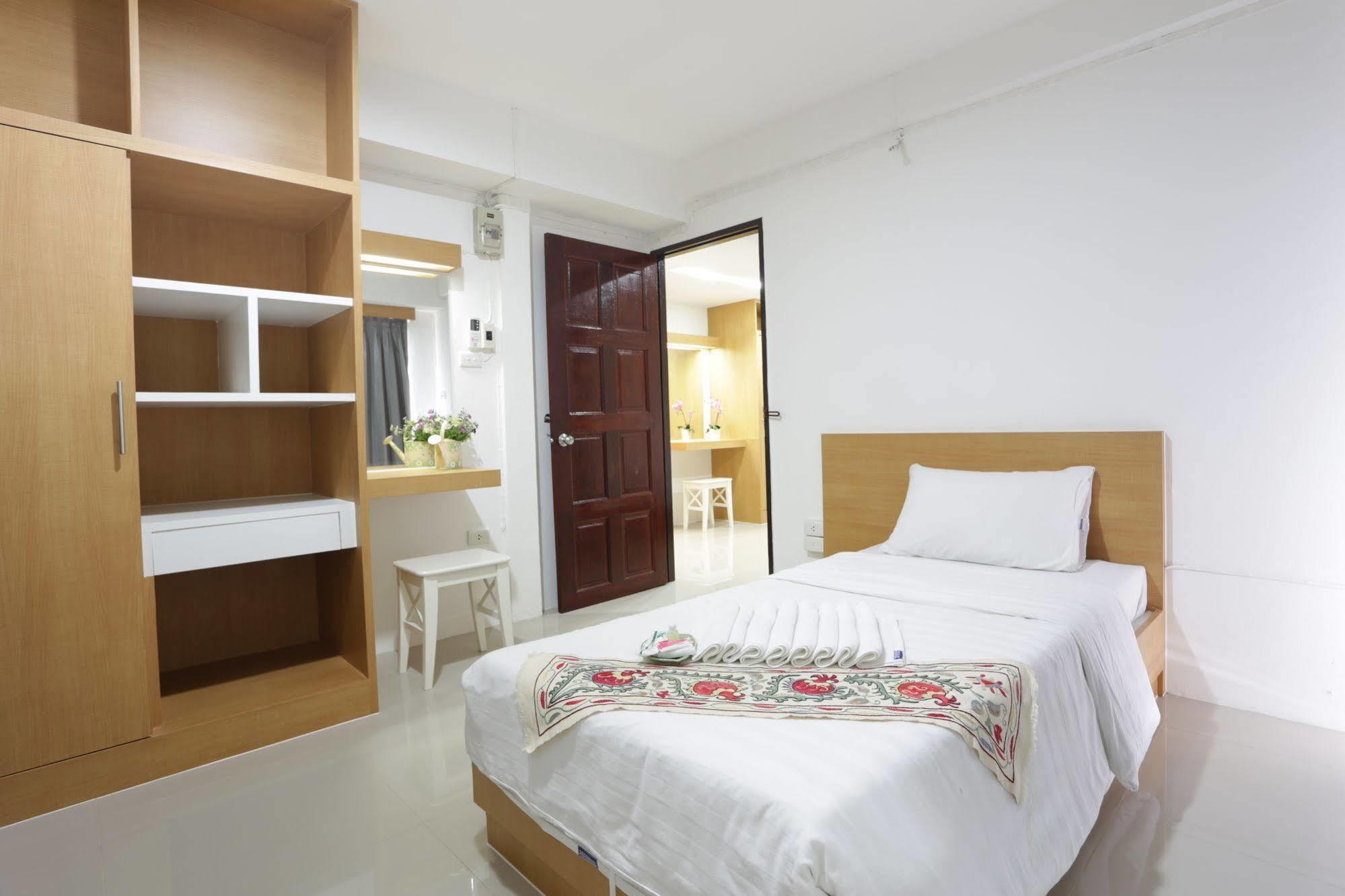 Beerapan Hotel Bangkok Eksteriør billede
