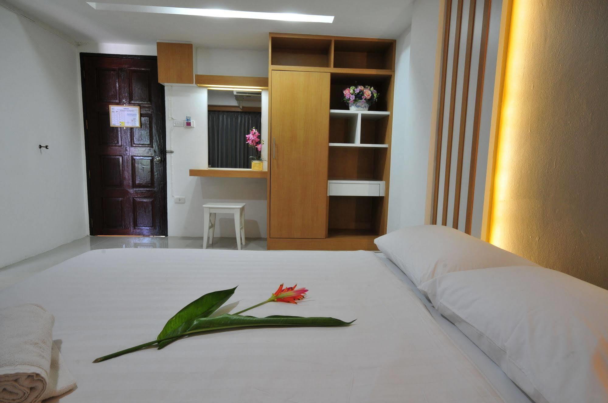 Beerapan Hotel Bangkok Eksteriør billede