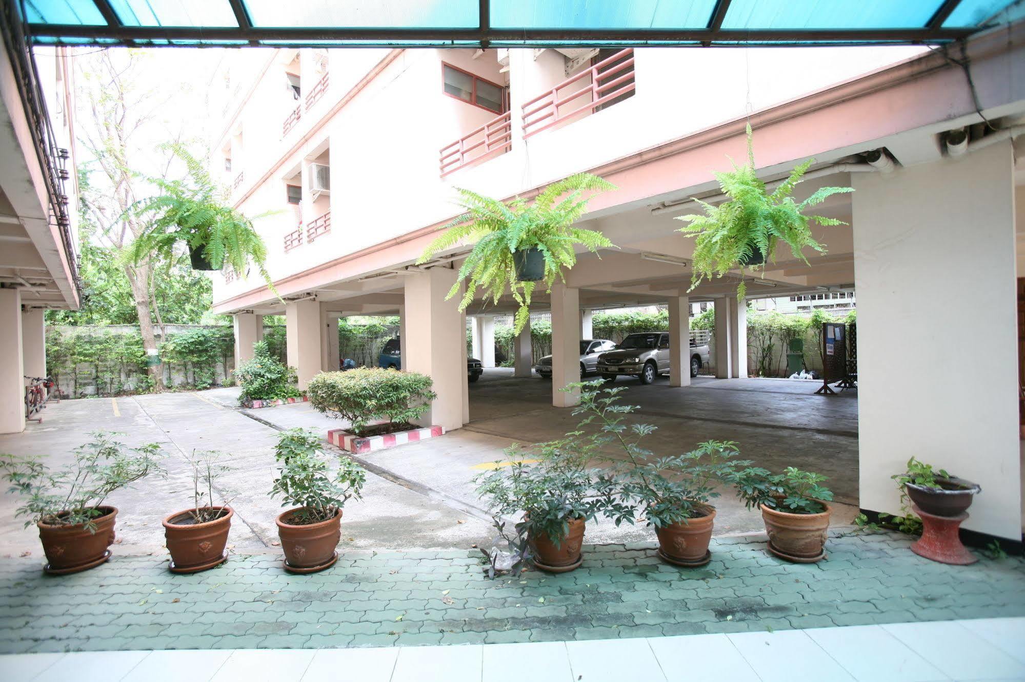 Beerapan Hotel Bangkok Eksteriør billede